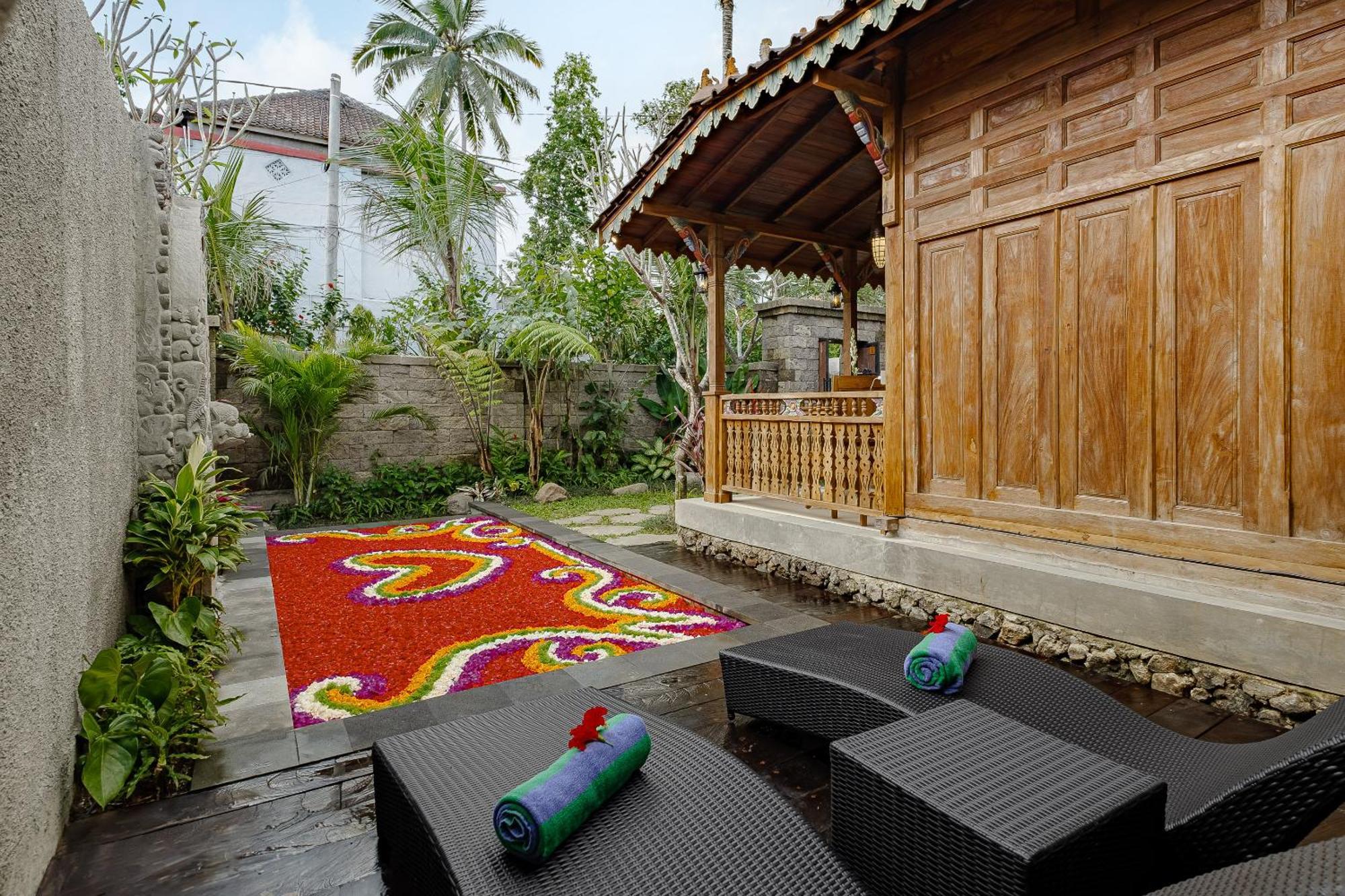 Uddhara Ubud Villa Exterior photo
