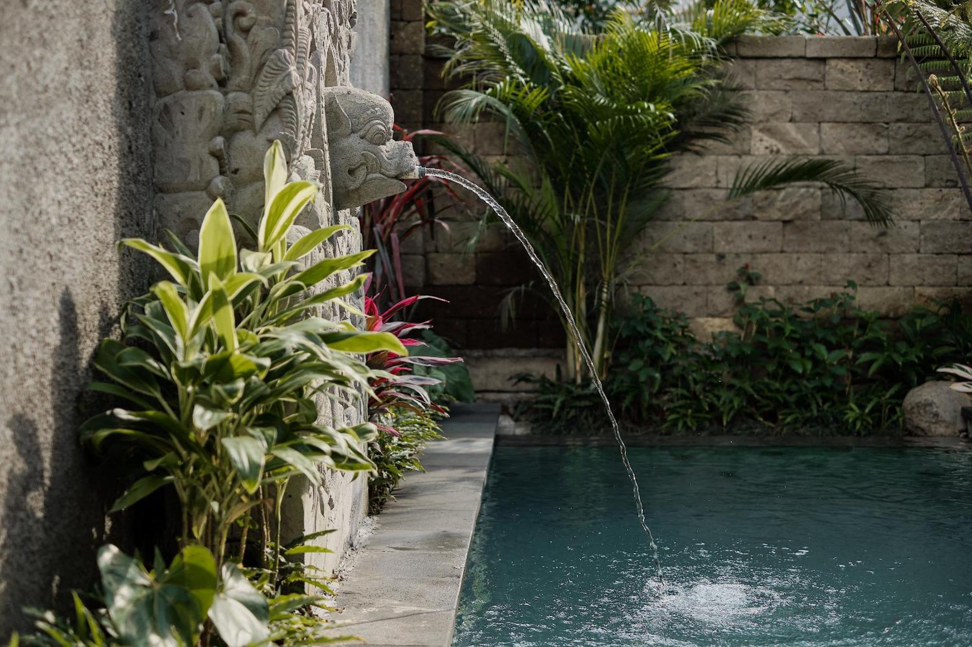 Uddhara Ubud Villa Exterior photo